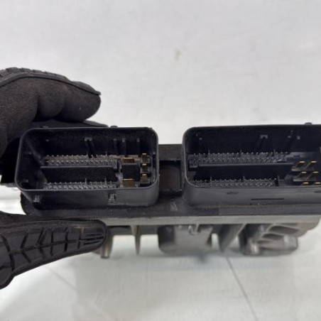 Calculateur moteur OPEL ASTRA J