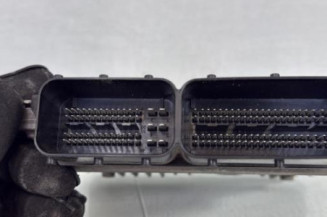 Calculateur moteur MERCEDES CLASSE C 204