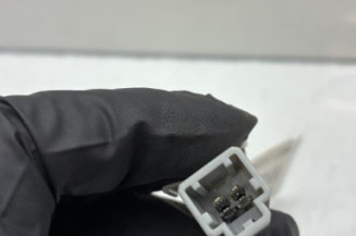 Attache ceinture avant droit FIAT 500 2