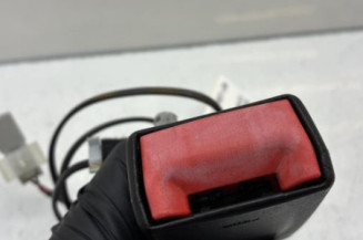 Attache ceinture avant droit FIAT 500 2