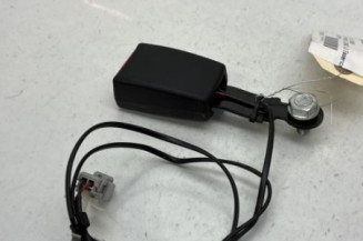 Attache ceinture avant gauche FIAT 500 2 Photo n°1