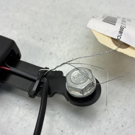 Attache ceinture avant gauche FIAT 500 2