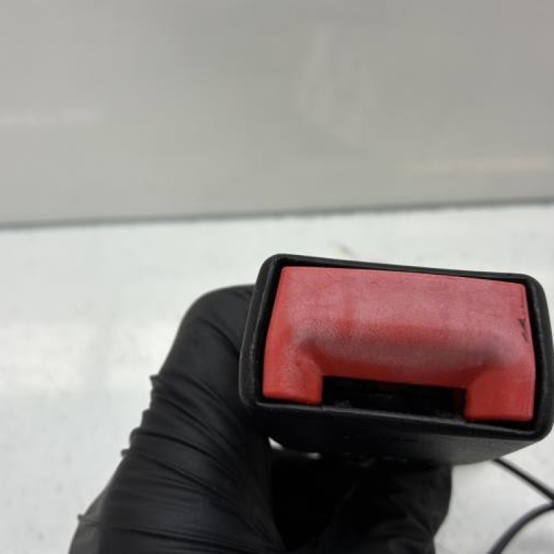 Attache ceinture avant gauche FIAT 500 2 Photo n°4