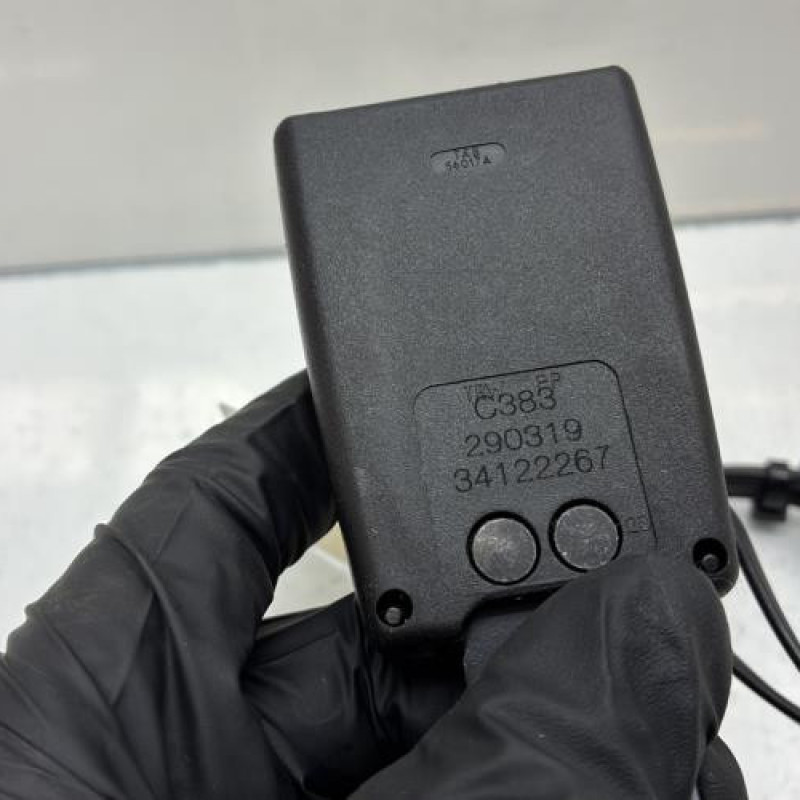 Attache ceinture avant gauche FIAT 500 2 Photo n°5