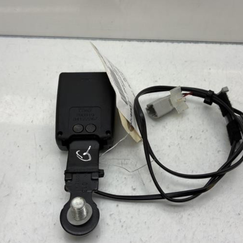 Attache ceinture avant gauche FIAT 500 2 Photo n°6