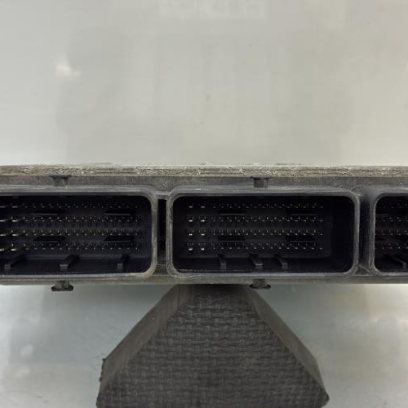 Calculateur moteur NISSAN JUKE 1 Photo n°3