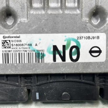 Calculateur moteur NISSAN JUKE 1