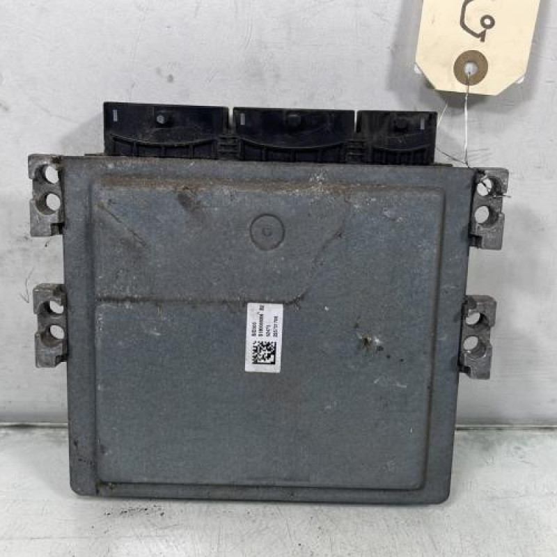 Calculateur moteur NISSAN JUKE 1 Photo n°4
