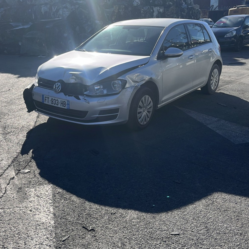 VOLKSWAGEN GOLF 7 PHASE 1 1.6 TDI - 16V TURBO Photo n°1