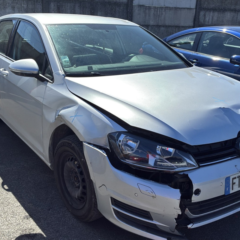 VOLKSWAGEN GOLF 7 PHASE 1 1.6 TDI - 16V TURBO Photo n°13