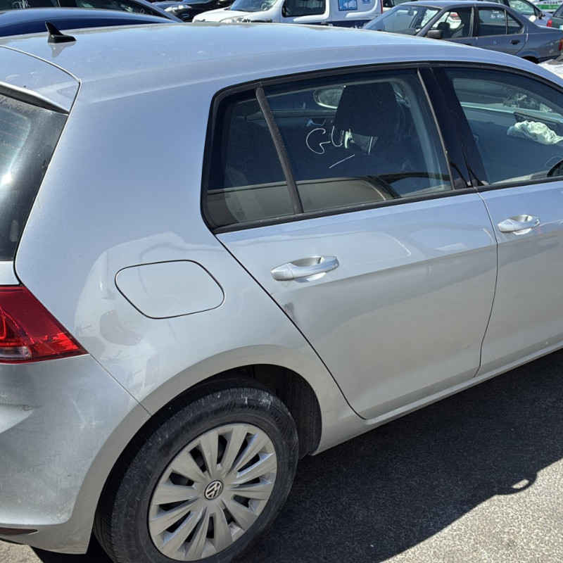 VOLKSWAGEN GOLF 7 PHASE 1 1.6 TDI - 16V TURBO Photo n°17