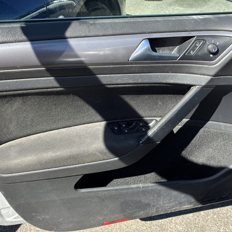 VOLKSWAGEN GOLF 7 PHASE 1 1.6 TDI - 16V TURBO Photo n°20