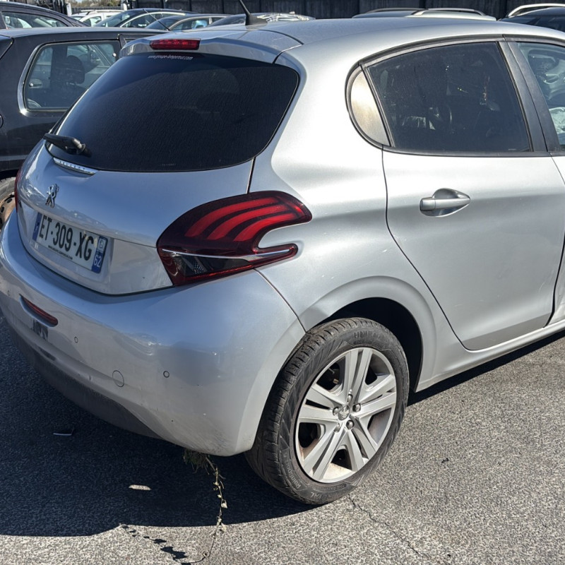 PEUGEOT 208 1 PHASE 2 1.6 BLUE HDI - 8V TURBO Photo n°3