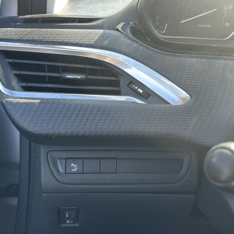 PEUGEOT 208 1 PHASE 2 1.6 BLUE HDI - 8V TURBO Photo n°13