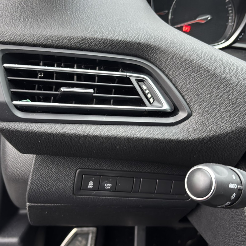 PEUGEOT 308 2 PHASE 1 1.6 GTI - 16V TURBO Photo n°16