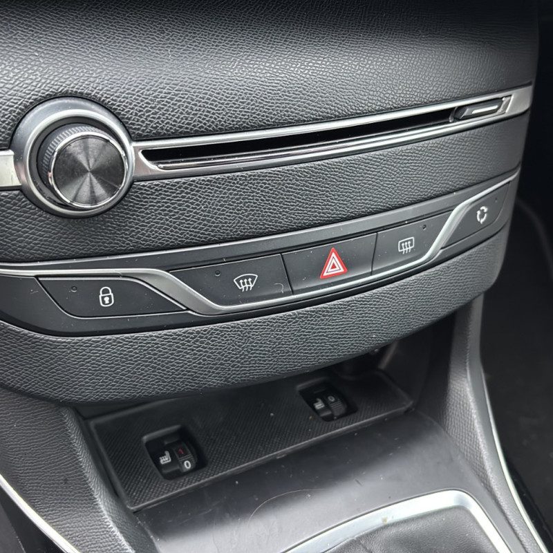 PEUGEOT 308 2 PHASE 1 1.6 GTI - 16V TURBO Photo n°19