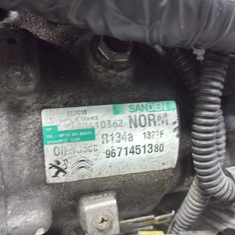 Compresseur clim PEUGEOT 3008 1 Photo n°3