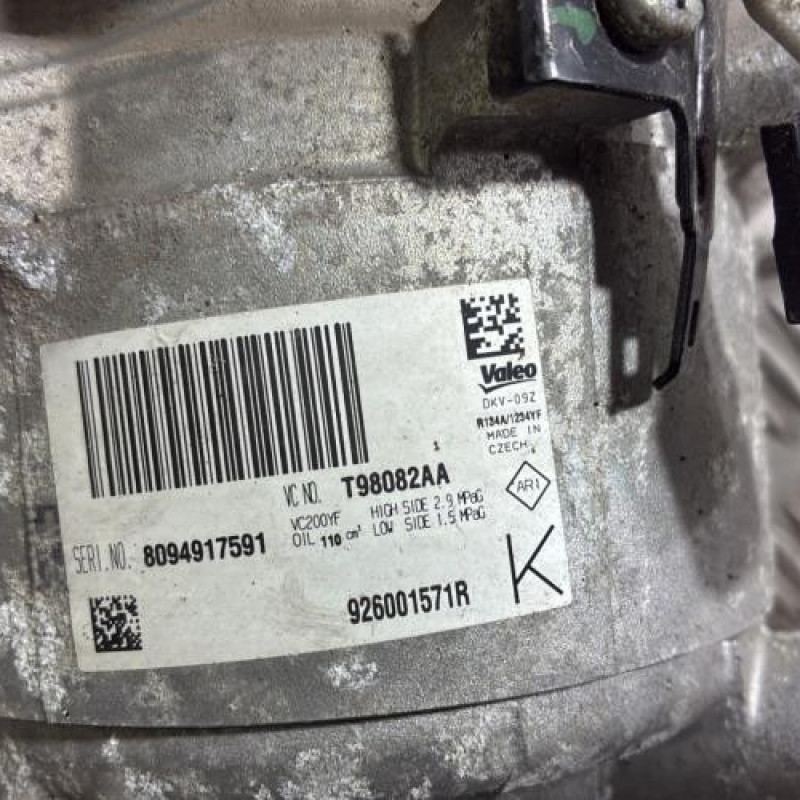 Compresseur clim DACIA DUSTER 2 Photo n°4