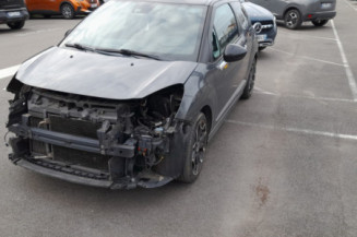 DS DS3 PHASE 2 1.6 BLUE HDI - 8V TURBO Photo n°1