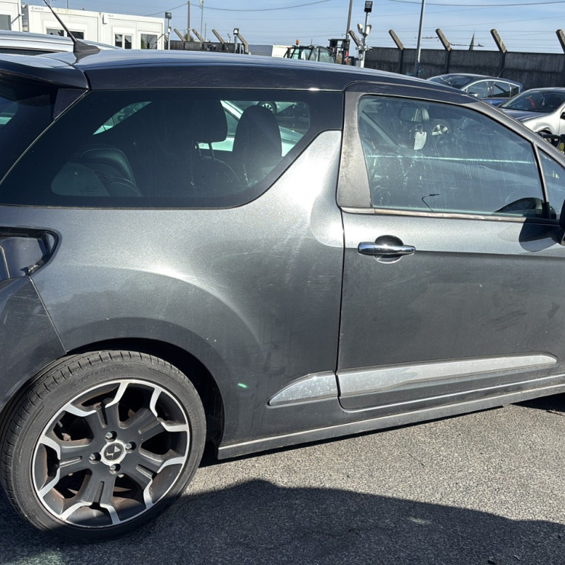 DS DS3 PHASE 2 1.6 BLUE HDI - 8V TURBO Photo n°18