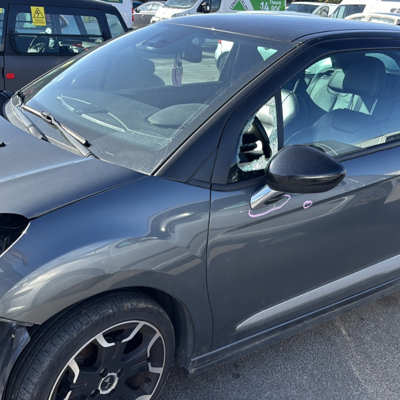 DS DS3 PHASE 2 1.6 BLUE HDI - 8V TURBO Photo n°20