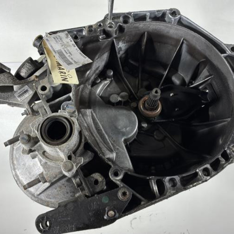 Boite de vitesses PEUGEOT 208 2 Photo n°1