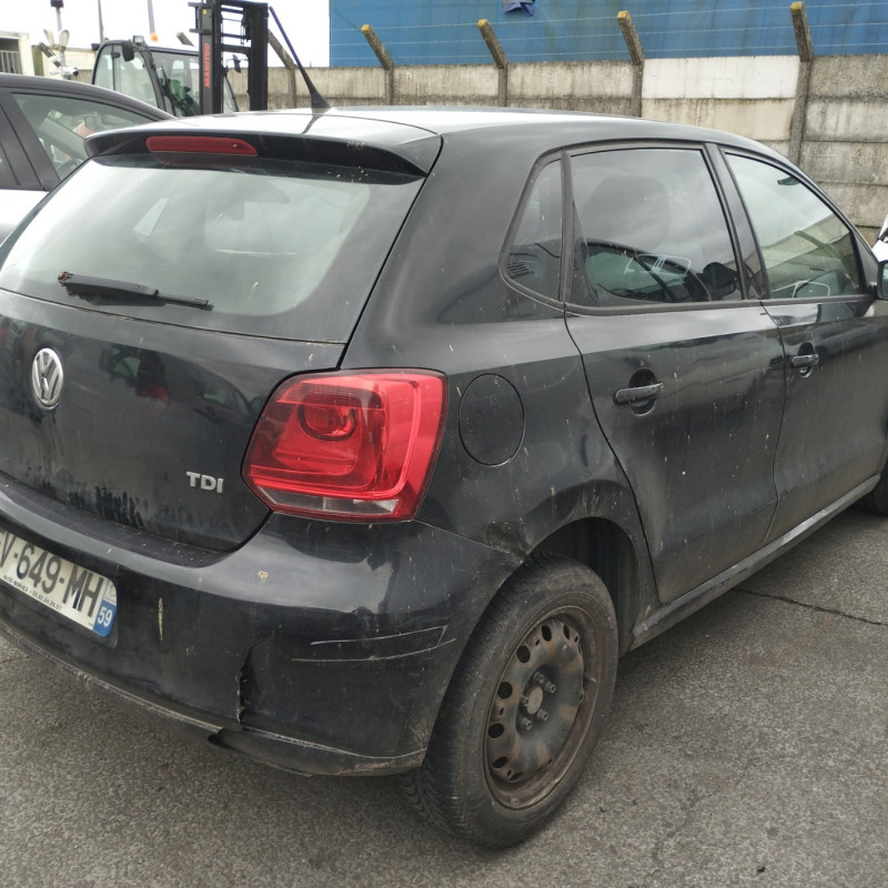 VOLKSWAGEN POLO 5 PHASE 1 1.2 TDI - 12V TURBO Photo n°3