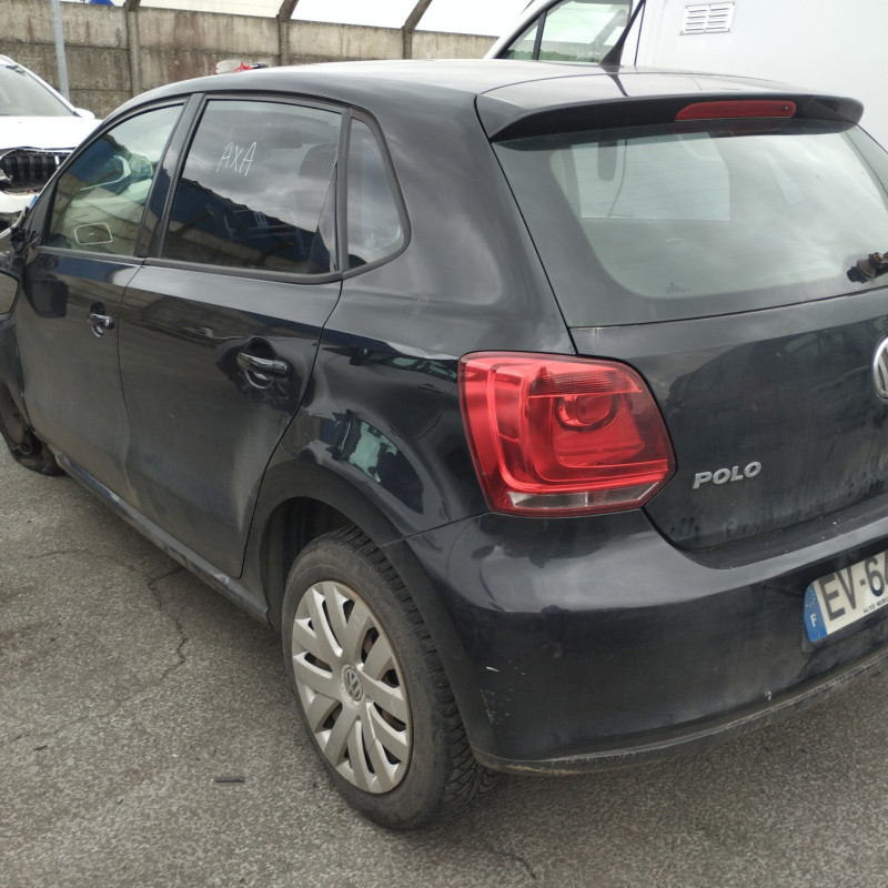 VOLKSWAGEN POLO 5 PHASE 1 1.2 TDI - 12V TURBO Photo n°4