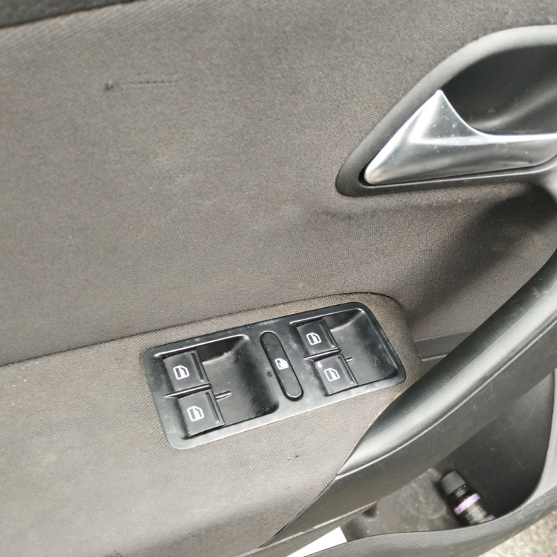 VOLKSWAGEN POLO 5 PHASE 1 1.2 TDI - 12V TURBO Photo n°10