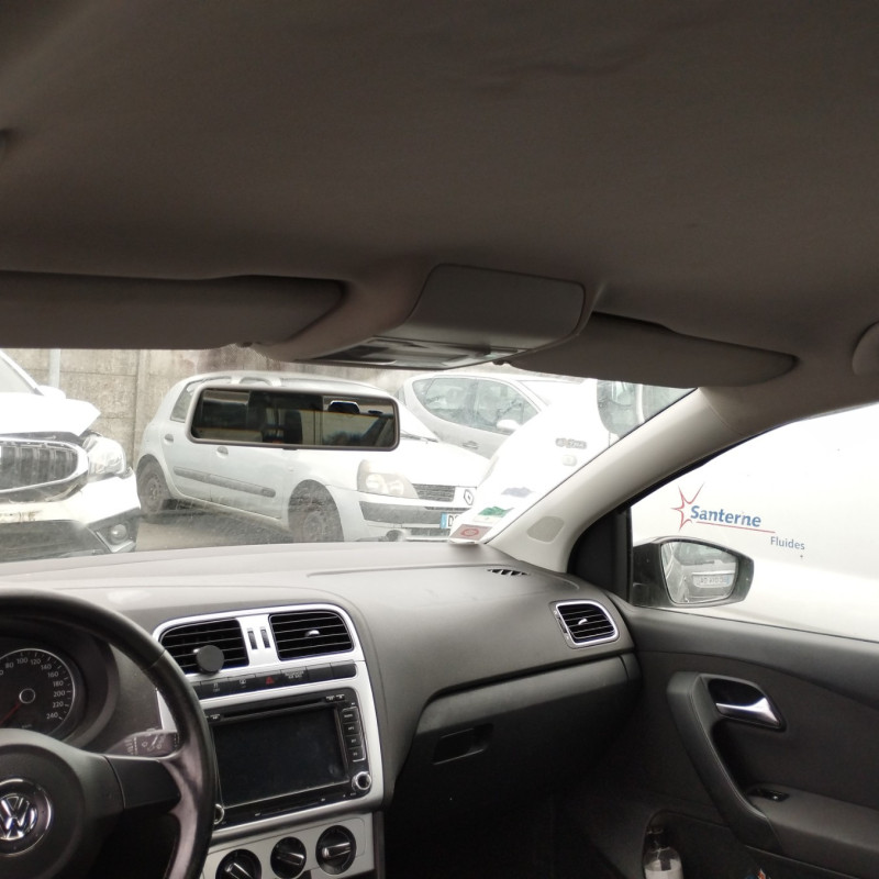 VOLKSWAGEN POLO 5 PHASE 1 1.2 TDI - 12V TURBO Photo n°16