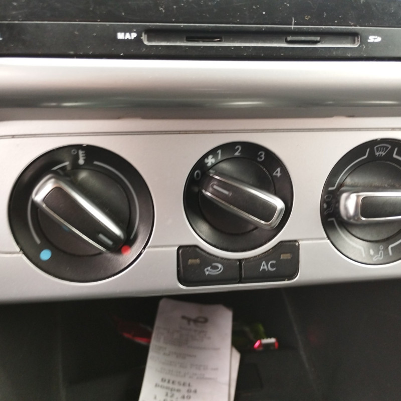 VOLKSWAGEN POLO 5 PHASE 1 1.2 TDI - 12V TURBO Photo n°19