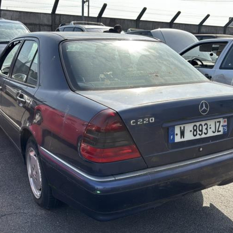 Vitre arriere droit MERCEDES CLASSE C 202 Photo n°8