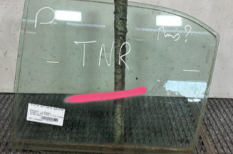 Vitre arriere gauche MERCEDES CLASSE C 202 Photo n°1