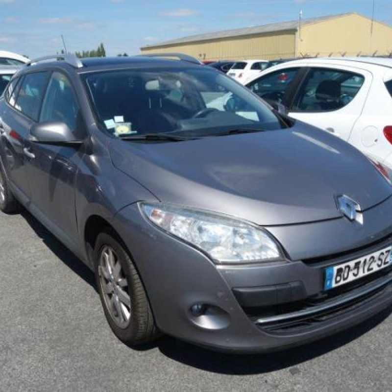 Aile avant gauche RENAULT MEGANE 3 Photo n°4