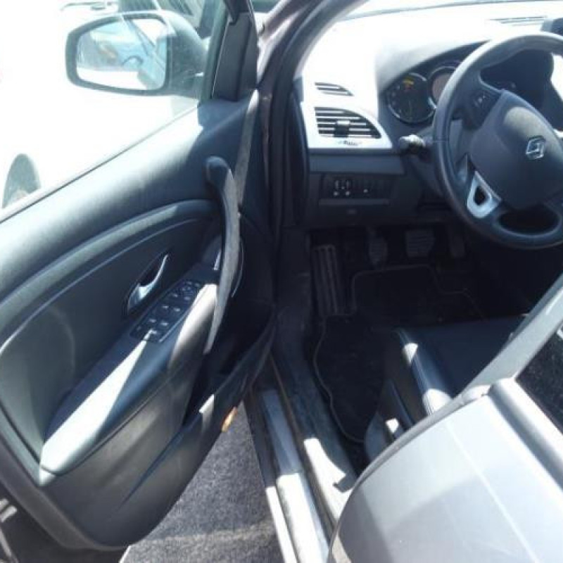 Aile avant gauche RENAULT MEGANE 3 Photo n°8