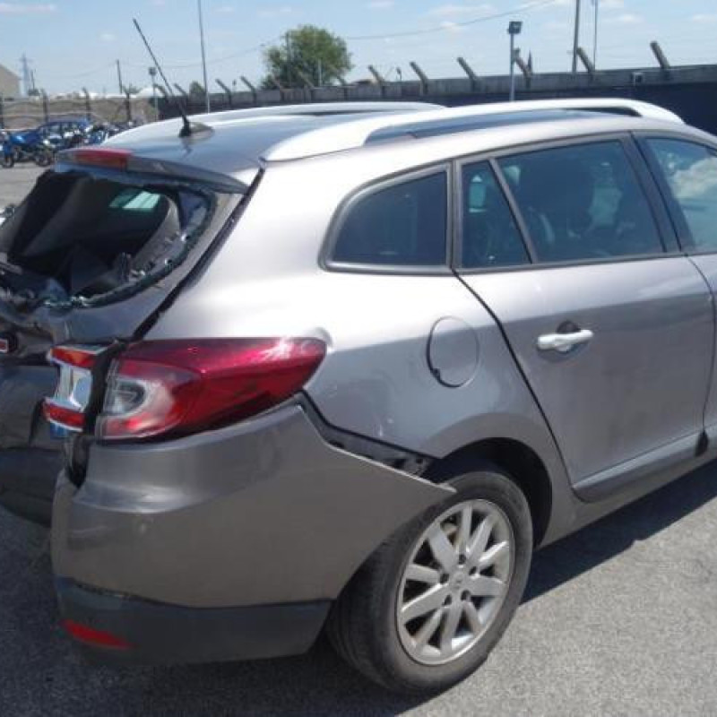 Aile avant gauche RENAULT MEGANE 3 Photo n°10