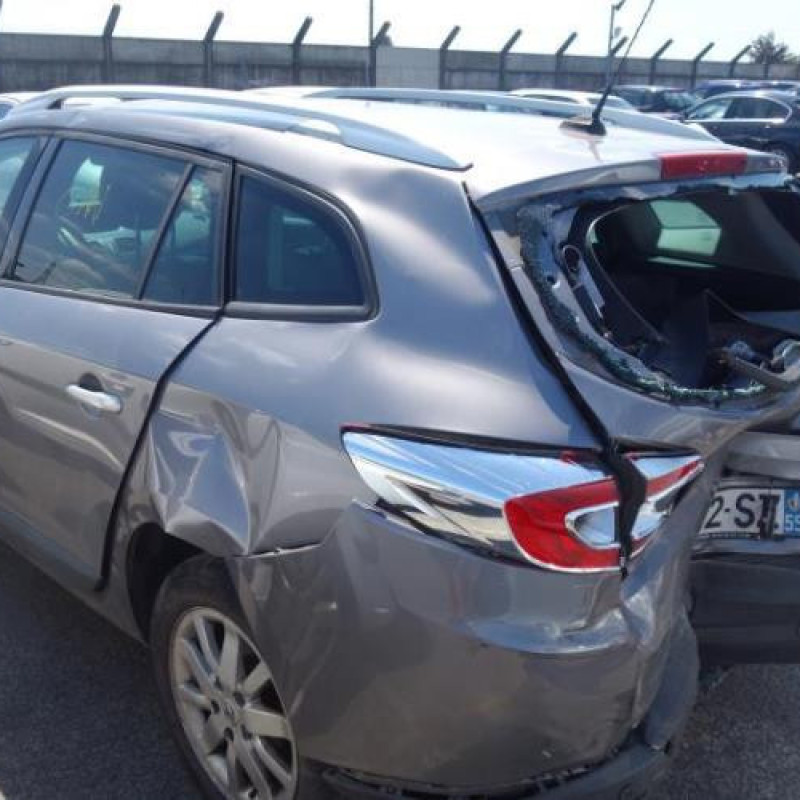 Aile avant gauche RENAULT MEGANE 3 Photo n°12