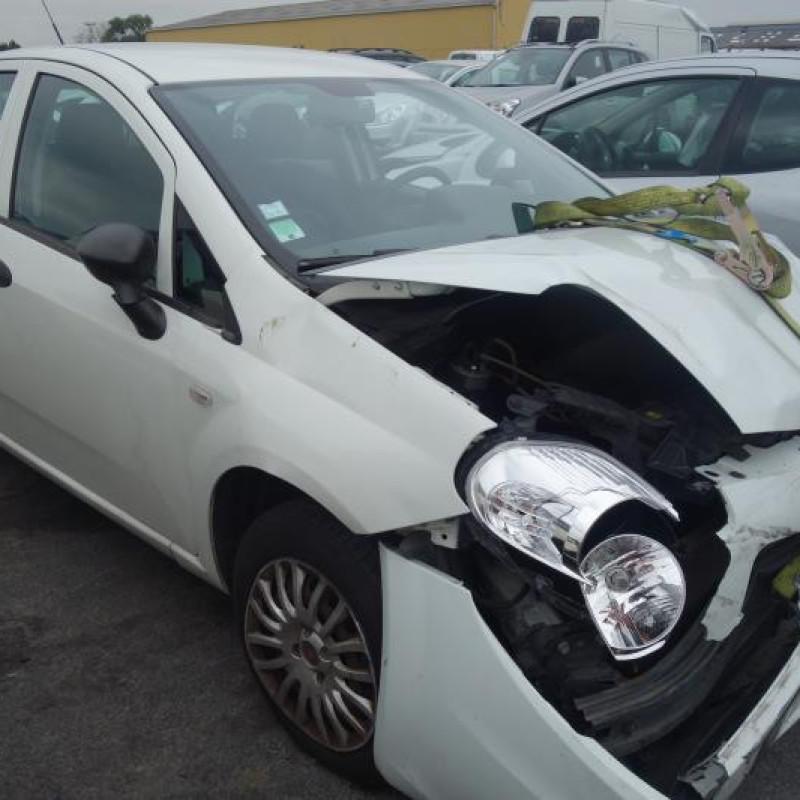 Porte avant droit FIAT GRANDE PUNTO Photo n°4