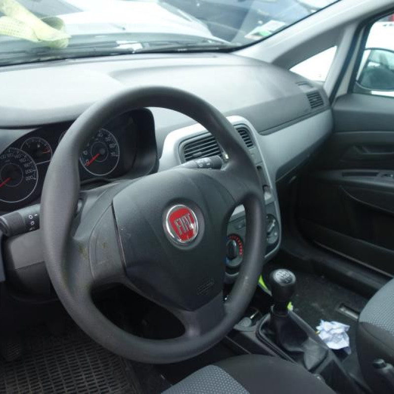 Porte avant droit FIAT GRANDE PUNTO Photo n°7