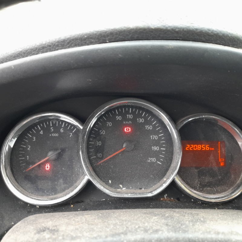 DACIA SANDERO 2 PHASE 1 0.9i - 12V TURBO TCE 90 Photo n°9