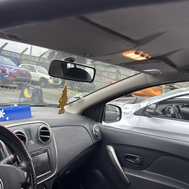 DACIA SANDERO 2 PHASE 1 0.9i - 12V TURBO TCE 90 Photo n°17