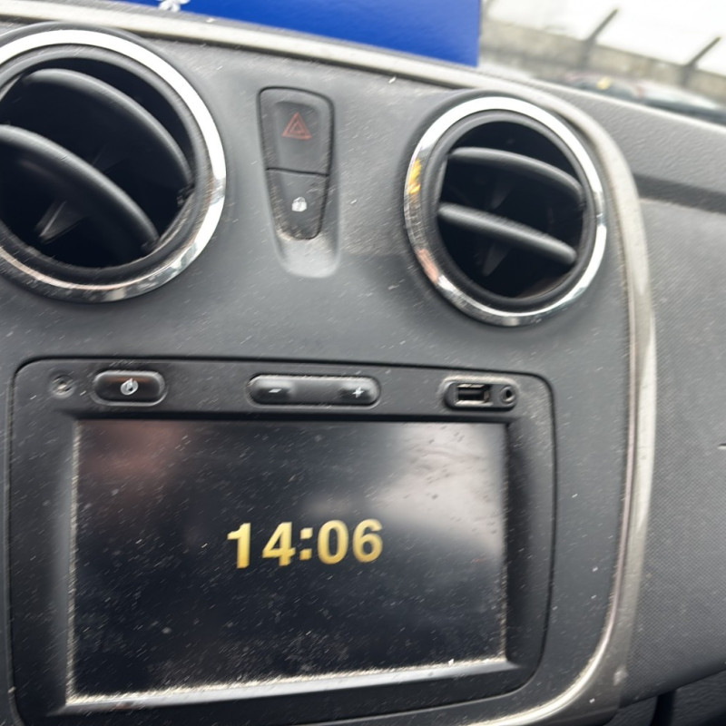 DACIA SANDERO 2 PHASE 1 0.9i - 12V TURBO TCE 90 Photo n°21