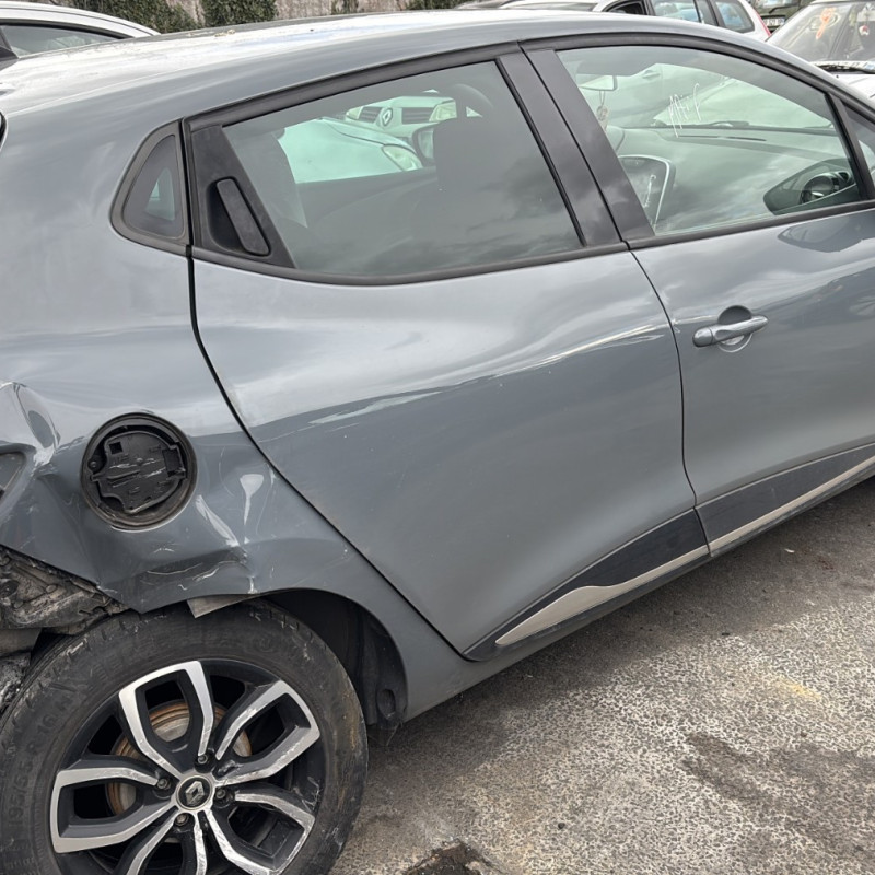 RENAULT CLIO 4 PHASE 2 0.9i - 12V TURBO TCE 90 Photo n°6