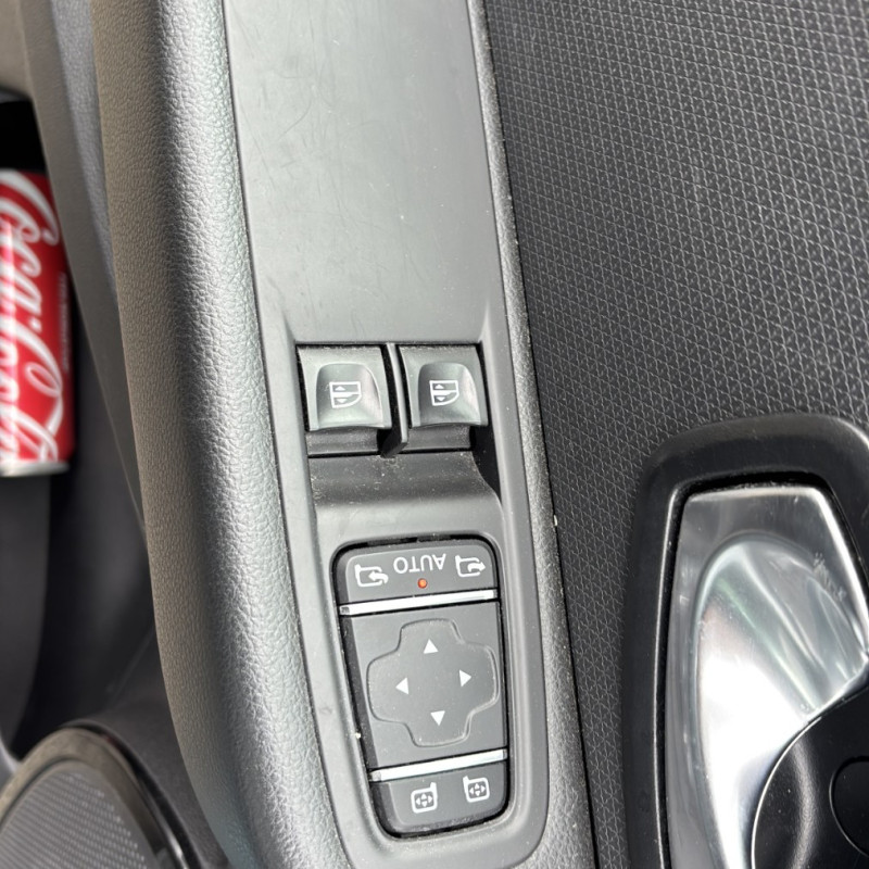 RENAULT CLIO 4 PHASE 2 0.9i - 12V TURBO TCE 90 Photo n°10