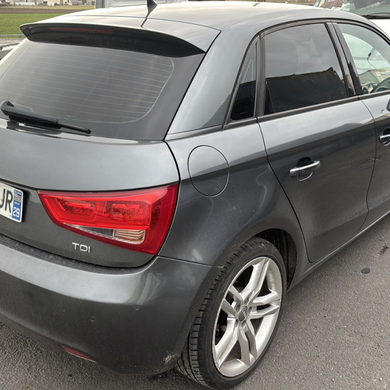 AUDI A1 1 SPORTBACK PHASE 1 1.6 TDI - 16V TURBO Photo n°3