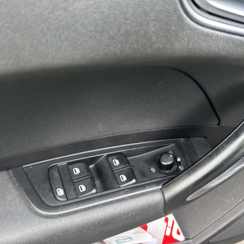 AUDI A1 1 SPORTBACK PHASE 1 1.6 TDI - 16V TURBO Photo n°11