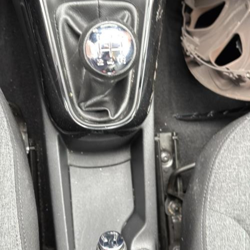 Bouchon de carburant CITROEN C3 2 Photo n°19