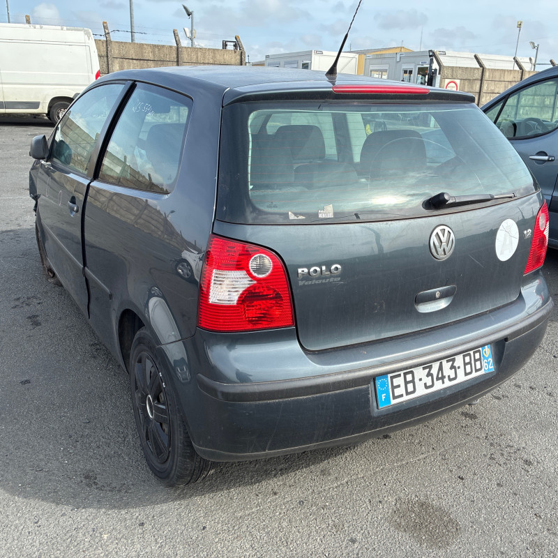 VOLKSWAGEN POLO 4 PHASE 1 1.2i - 12V Photo n°4