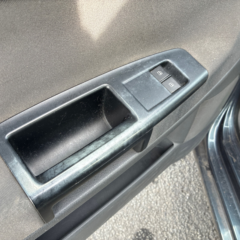 VOLKSWAGEN POLO 4 PHASE 1 1.2i - 12V Photo n°11