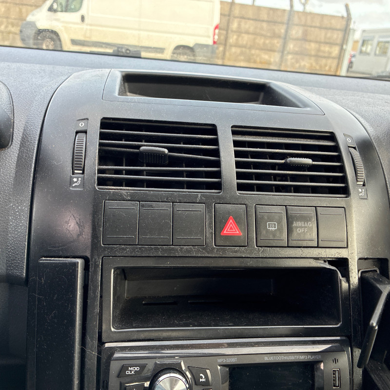 VOLKSWAGEN POLO 4 PHASE 1 1.2i - 12V Photo n°16